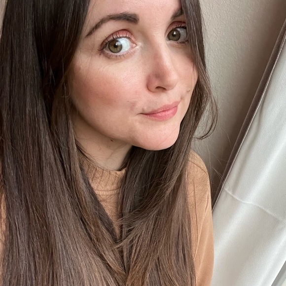 Meet your Posher, Amie - Picture 2 of 2